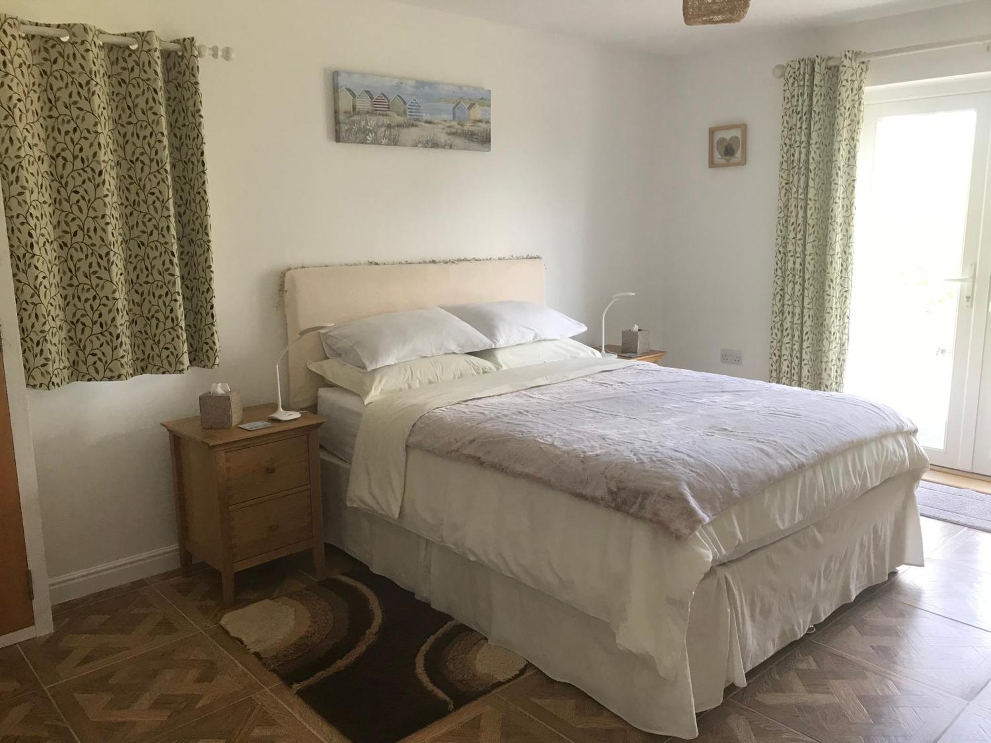 Hotel Pembrokeshire Fields à Haverfordwest Extérieur photo